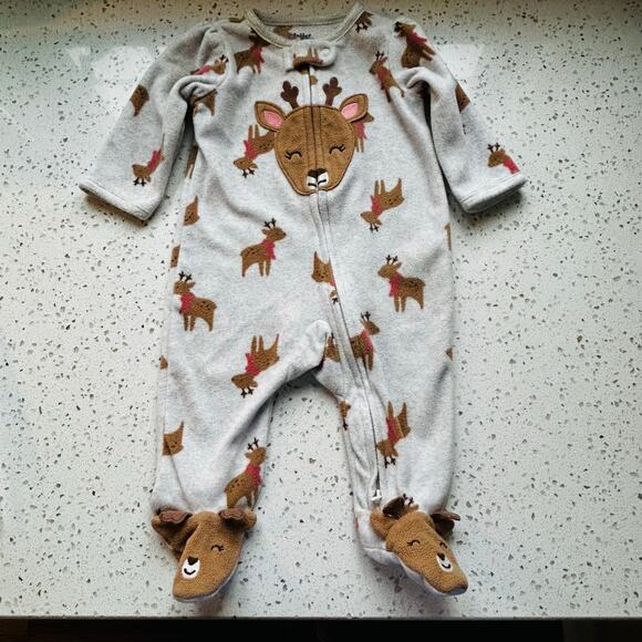 0-3 Month Girls Reindeer Fleece Footed PJs - Picture 1 of 8